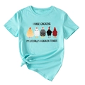 Gros plan d'un t-shirt bleu clair avec motif humoristique I Raise Chickens en coton - S / Bleu Eau Profonde (Texte Noir)