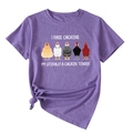 Gros plan sur l'imprimé humoristique et le détail noué de ce t-shirt violet pour femme - S / Violet (Texte Blanc)