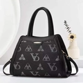 Bolso bandolera multicapa con estampado floral, herrajes dorados y correa extraíble - Negro