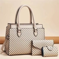 Set dettagliato da tre pezzi con borsa tote a griglia, portafoglio e porta carte beige - Cachi e Cachi