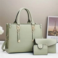 Ensemble de trois sacs à main vert clair en cuir grainé avec détails en métal doré - Ensemble de 3 sacs / Vert