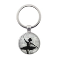 Portachiavi silhouette ballerina con ciondolo in vetro e spartito musicale vintage - Stile Ballerina Silhouette Sfondo Spartito Vintage (JY007572-6)