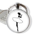 Detail van de sleutelhanger met balletdanseres silhouet en glazen cabochon op zilver - Minimalistisch Zwart Wit Silhouet (JY007576-4)