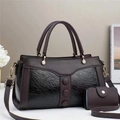 Detail of color-block tote bag with pleated leather, pearl hardware and mini card pouch - Black / Length 30cm Width 11.5cm Height 17cm
