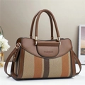 Boston Handtasche in Braun mit Streifenmuster und abnehmbarem Schultergurt aus Leder - Khaki