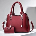 Sac à main bordeaux grainé avec petite pochette assortie et bandoulière amovible réglable - Bordeaux