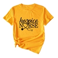 Λεπτομέρεια κίτρινου t-shirt hospice nurse με στρογγυλή λαιμόκοψη και κόμπο στο πλάι - S / Κίτρινο της Μουστάρδας (Μαύρο Κείμενο)