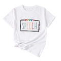Détail d'un t-shirt blanc speech therapy avec imprimé cœurs et nœud sur le devant - Blanc (Lettres Noires)