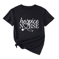 Détail de l'imprimé Hospice Nurse et cœur stéthoscope sur un t-shirt noir - S / Noir (Police Blanche)