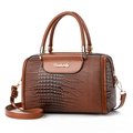 Braune Handtasche mit Krokodilmuster, Doppelgriffen und verstellbarem Schultergurt - Erdgelb / L26 B13 H17