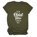 Détail de t-shirt vert armée avec texte imprimé blanc et manches courtes à bords retroussés - Vert Armée (Police Blanche)