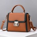 Sac à main en cuir marron grainé avec bords vert foncé et fermoir doré chic - Jaune Terre