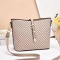 Borsa a secchiello beige minimalista con motivi geometrici e fibbia in metallo dorato - Khaki e Bianco Crema