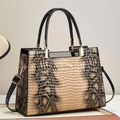 Elegante borsa a mano beige motivo coccodrillo con finiture nere e dettagli dorati - 30x22x12cm / Giallo Terra