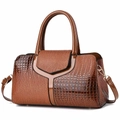 Sac à main marron pour femme en cuir verni gaufré crocodile avec finitions dorées chic - Jaune Terre