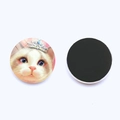 Detail of round glass fridge magnet with cute white crown cat illustration and magnetic back - Crown White Cat (JY007919-8)