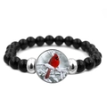 Bracciale di perline nere con ciondolo uccello cardinale e dettagli in argento lucido - Uccello cardinale stagionale (JY007880-5)