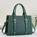 Borsa tote verde scuro strutturata con finiture in pelle liscia e fibbie in metallo oro - Verde