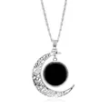 Collar plateado con colgante de luna hueca y base redonda negra para foto sobre blanco - Plata - Patrón Personalizado