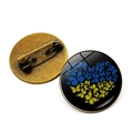 Détail de la broche avec cœur papillon drapeau ukraine et cabochon en verre poli - Style Forme de Cœur Papillons (JY008070-5)