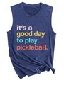 Détail d'un débardeur bleu marine sans manches avec un slogan de pickleball imprimé - Bleu Vintage