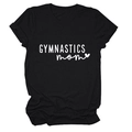 Détails des revers et lettrage GYMNASTICS mom blanc sur un T-shirt en coton noir - Noir (Police Blanche)