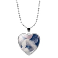 Détail du pendentif en cœur argenté avec photo de chat ragdoll et chaîne à billes - Gros Plan de Chat Ragdoll aux Yeux Bleus (JY008172-19)