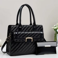 Set de bolsos negros de charol a rayas con estuche a juego y detalles dorados - 28/12/23 / Negro