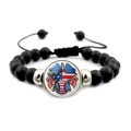 Detail eines verstellbaren schwarzen Perlenarmbands mit US-Flaggen-Baseball-Cabochon - Multi-Flaggen-Stil (JY008293-10)