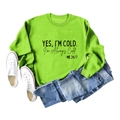 Vista piatta della felpa verde neon con slogan abbinata a jeans denim blu - S / Verde Neon (Carattere Nero)