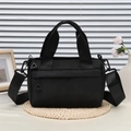 Borsa a tracolla nera versatile in tela con tracolla larga per l'uso estivo - Nero