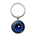 Gedetailleerde close-up van de Oog van Horus sleutelhanger met blauwe glazen hanger - Blauw Groen Abstract Pupil Stijl (JY008518-10)