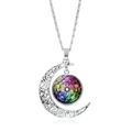 Pendentif lune argentée mystique avec cabochon géométrique magique coloré et chaîne fine - Style de Cercle Magique Géométrique Coloré (JY008544-8) / Argent