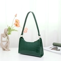 Elegante borsa baguette verde scuro con trama a coccodrillo e cerniera in metallo dorato - Verde