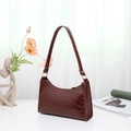 Modische dunkelrote Schultertasche mit Krokodilmuster und schlichtem Design - Kaffeebraun