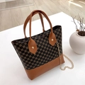 Fashion hobo bag with printed clover patterns in dark brown and caramel brown tones - Clover Print Style / Coffee