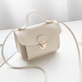 Mini borsa a tracolla beige in pelle con elegante chiusura a girello dorata e manico superiore - Bianco