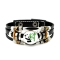 Detail eines mehrlagigen schwarzen Lederarmbands mit Panda-Glas-Charm und Perlen - Panda und Bambus Illustration (JY008753-7)