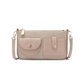 Dettaglio della borsa a tracolla in nylon beige con doppie tasche frontali e fibbie dorate - Albicocca