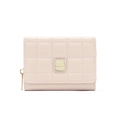 Beige gesteppte PU-Ledergeldbörse mit Karomuster und goldener Logo-Plakette - Aprikose