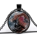 Détail du collier pendentif dragon avec cabochon en verre et cadre en alliage noir - Noir - Dragon Occidental Coloré