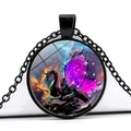 Pendentif dragon en verre violet avec chaîne noire et motif d'ailes mystiques - Noir - Dragon Violet Étoilé