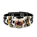 Detalle de pulsera de cuero multicapa con silueta de vaquero y cuentas de bronce - Estilo Ilustración Desierto de Gobi (JY008913-11)