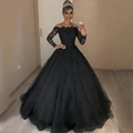 Robe de bal noire avec dentelle à épaules dénudées et jupe en tulle multicouche - M / Noir