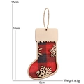 Pendentif chaussette de Noël en bois avec motif à carreaux et flocon de neige, 10cm - Style de Chaussette de Noël à Carreaux Rouges A
