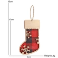 Décoration de Noël en bois forme chaussette avec tissu écossais rouge et flocons, 10x6cm - Style de Chaussette de Noël à Carreaux Rouges B