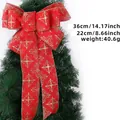 Große rote Weihnachtsschleife mit Goldglitzer auf Baum, 36x22cm Deko-Anhänger - Schleife (Christmas Bow) / Rot Geblümt