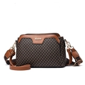 Braune Umhängetasche mit Print, goldenem Love-Logo und breitem Jacquard-Schultergurt - Rhombe/Gelblich / 26x11x17