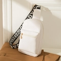 Bolso bandolera blanco efecto cocodrilo con cremallera dorada y correa ancha - Cocodrilo Blanco