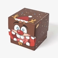 Boîte cadeau de Noël carrée marron avec motif renne de dessin animé et flocons de neige - Élan / 8.5*8.5*8.5cm
